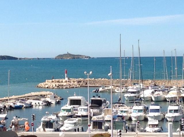 Duplex Vue Mer- Six-Fours-Les-Plages Luaran gambar